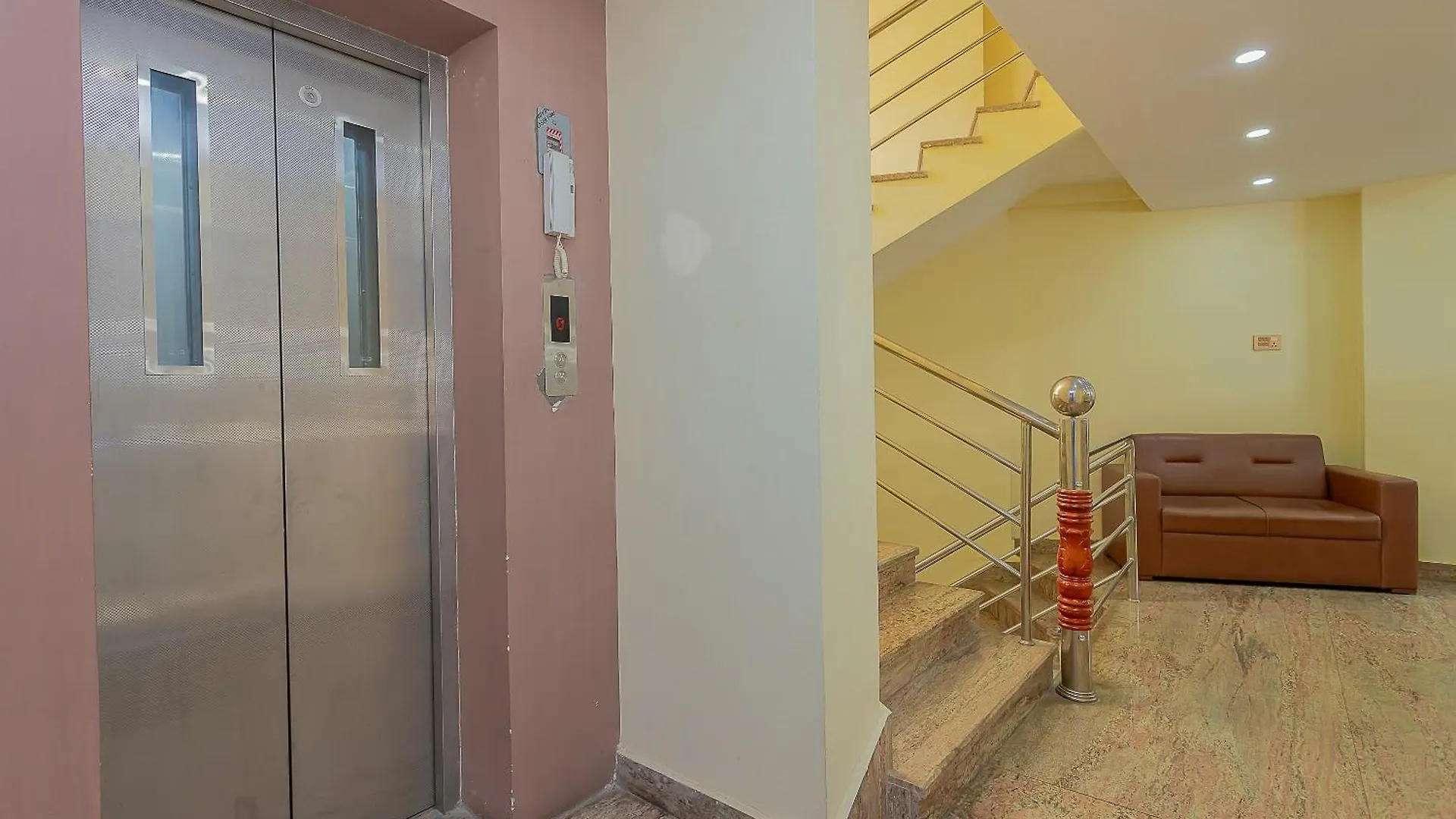 Oyo 798 Euphoria Inn Kathmandu 3*,  Nepal